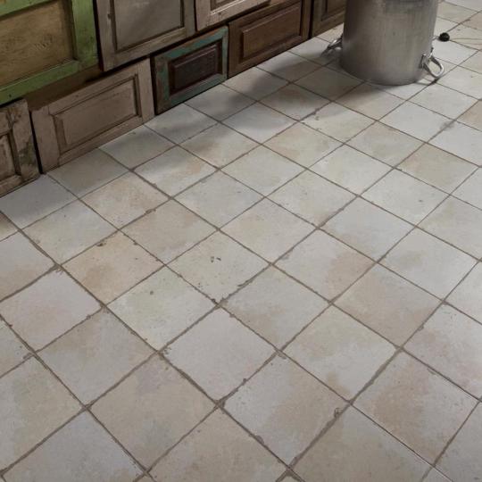 vintage osuchana biela mediteranska dlazba podlaha retro krytina terasa obyvacka kupelna kuchyna starobyla sedliacky rustikalny vidiecky provence styl krytiny lameridiana bytovy obchod.jpg